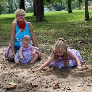 Meet your Posher, Angie